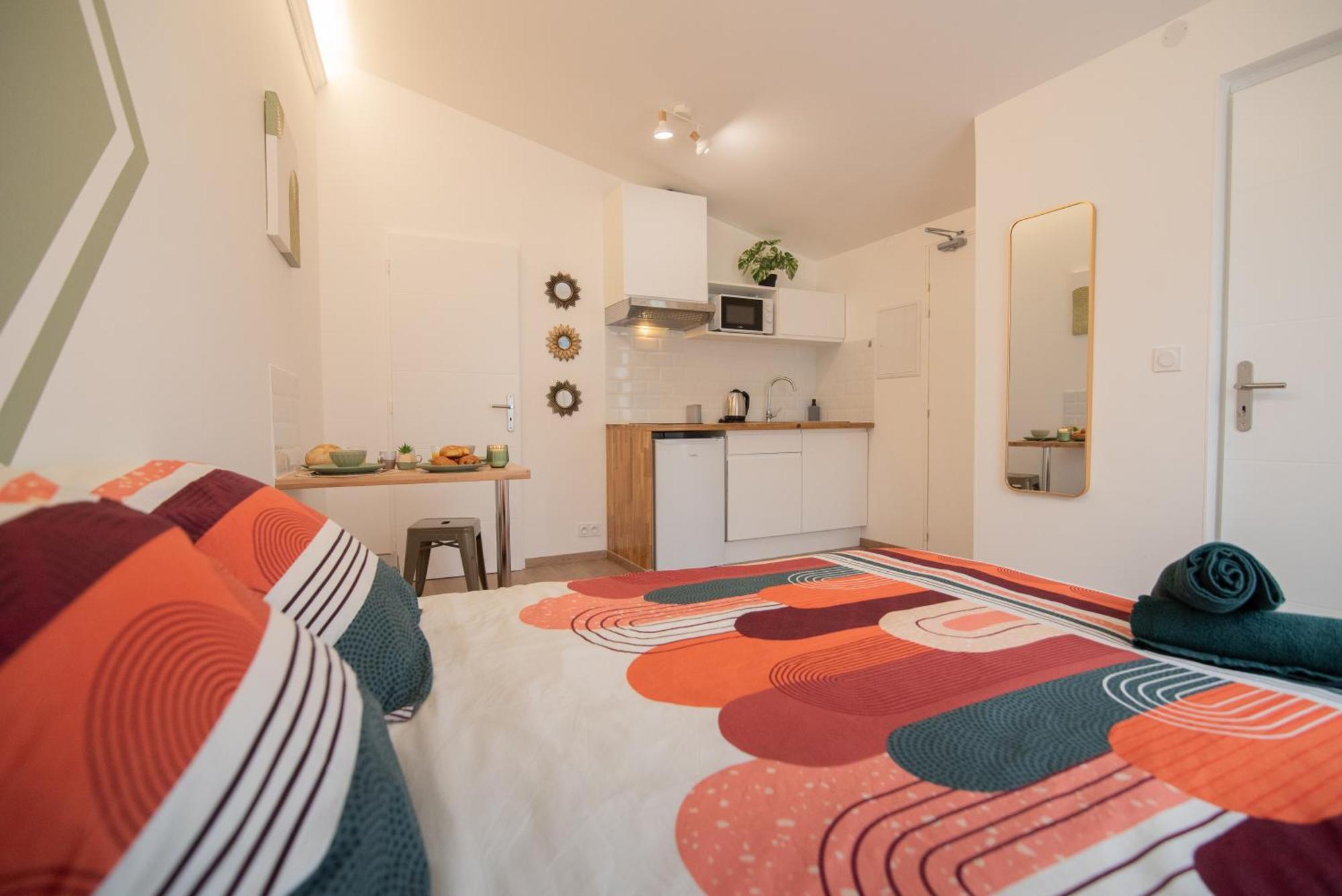 Tout Confort ! Ville, Climatisation, Parking, Wifi, Calme, Tv 卡尔卡松 外观 照片
