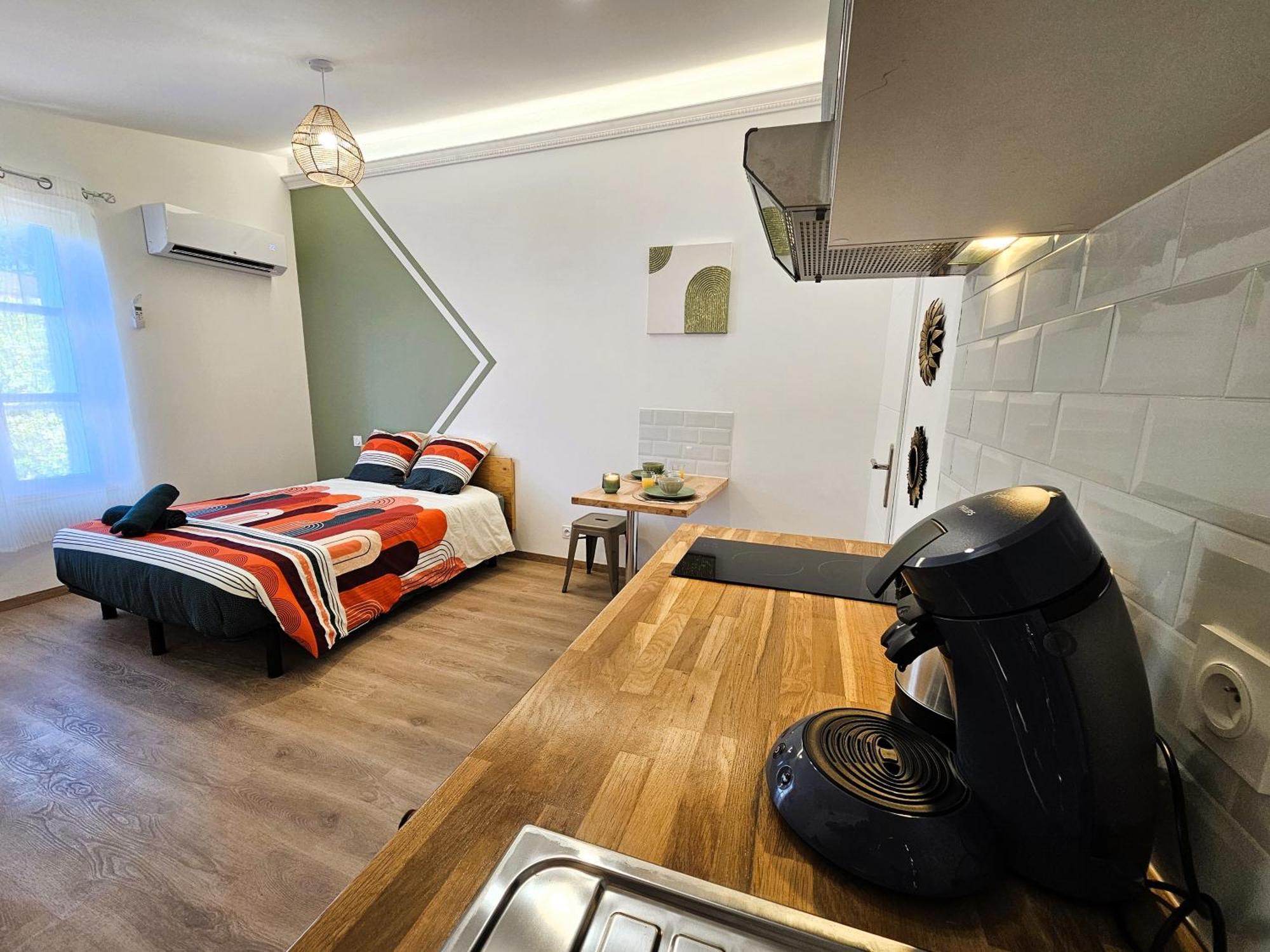 Tout Confort ! Ville, Climatisation, Parking, Wifi, Calme, Tv 卡尔卡松 外观 照片
